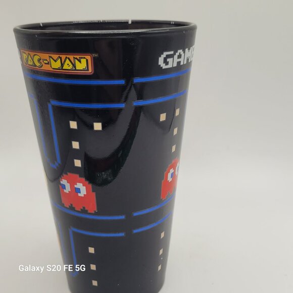Collectible Pacman - Game Over Graphic Pint Glass, Pac Man Glass - Picture 5 of 11